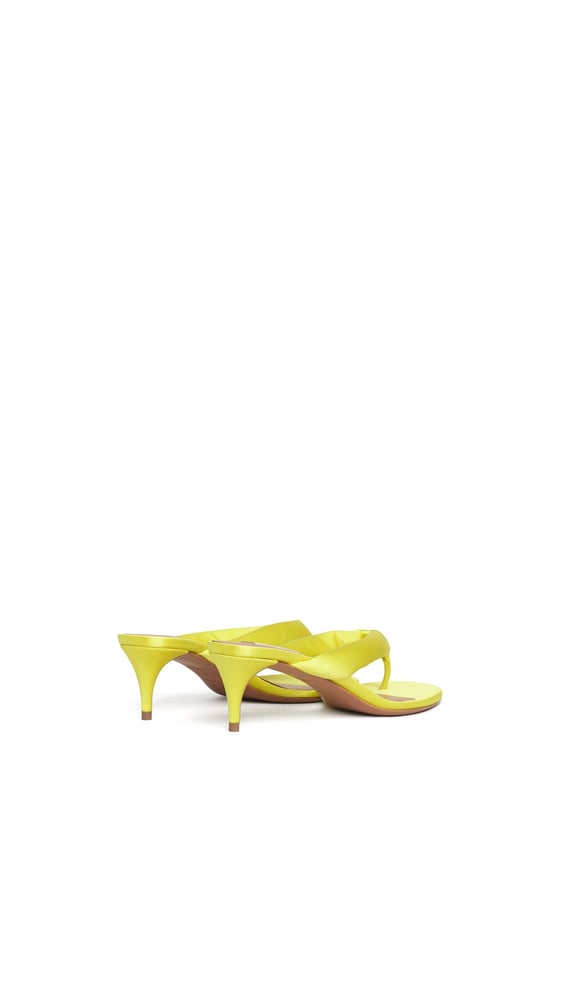 MULES TONG À TALON EN SATIN