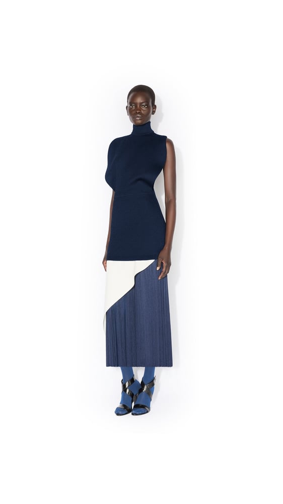 ROBE CINTRÉE EN MAILLE DE SOIE