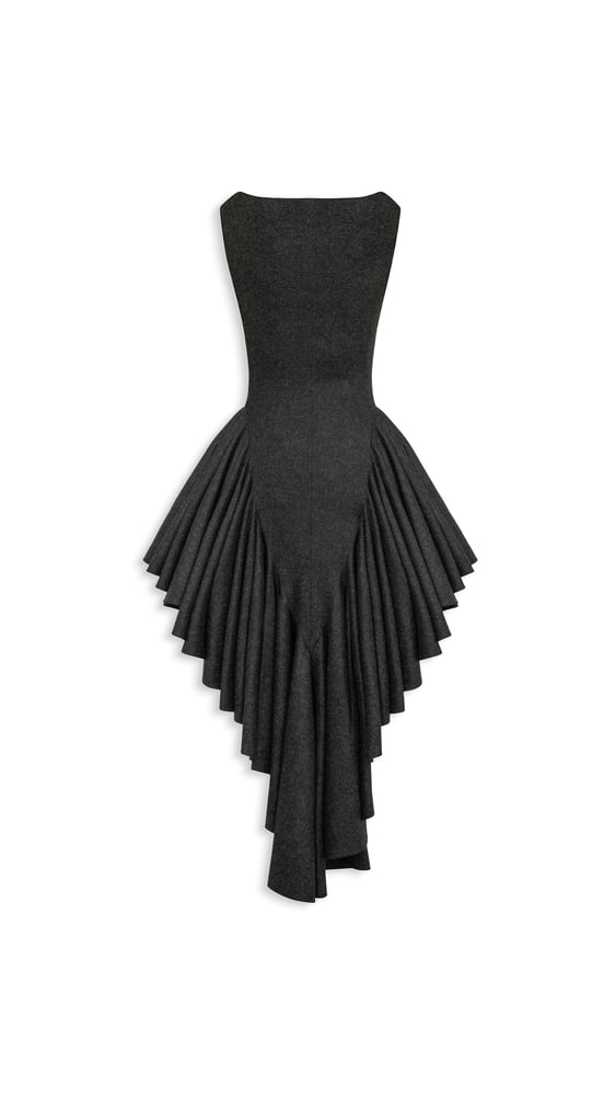 ROBE TRIANGLE EN LAINE FEUTRÉE