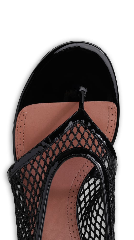 SANDALES À TALON EN RÉSILLE ET CUIR VERNI