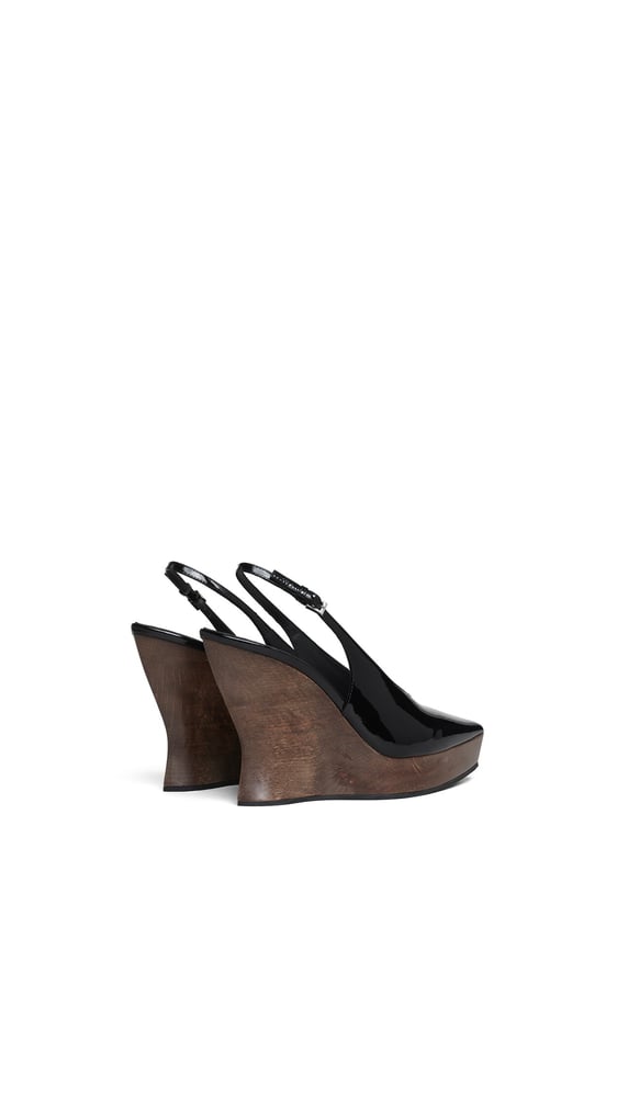 SABOTS COMPENSÉS EN CUIR VERNI