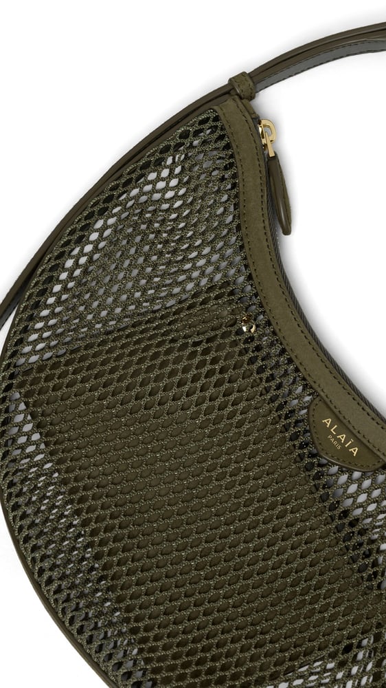SAC ONE PIECE DEMI LUNE EN RÉSILLE ET SUÈDE
