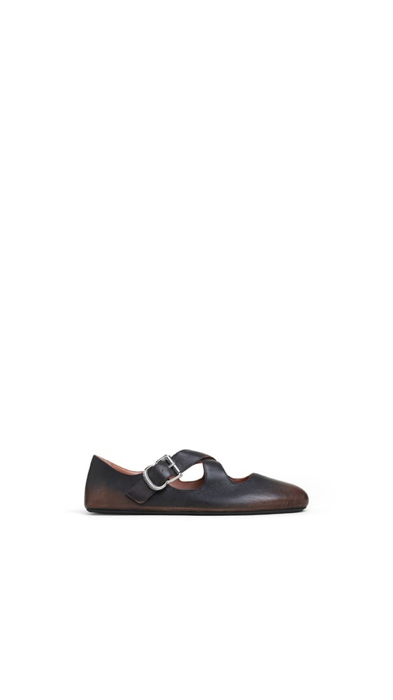 BALLERINES CRISS CROSS EN CUIR PATINÉ