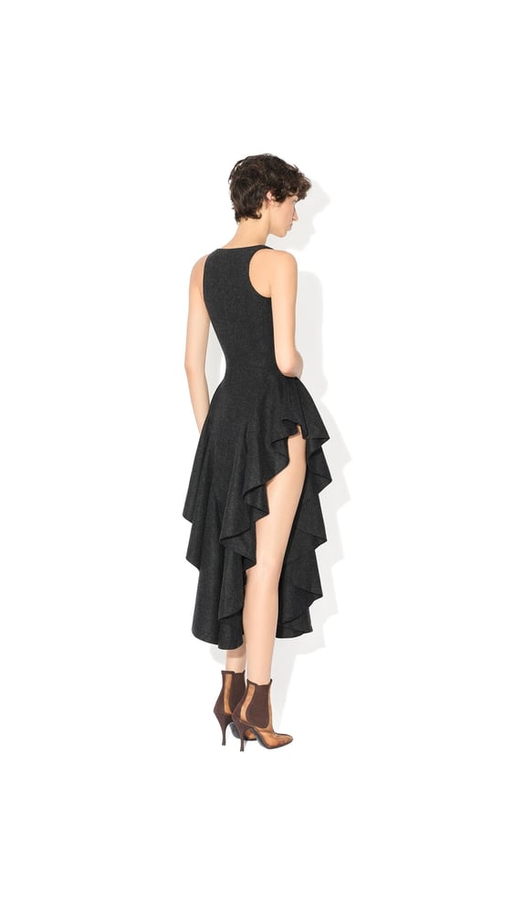 ROBE TRIANGLE EN LAINE FEUTRÉE
