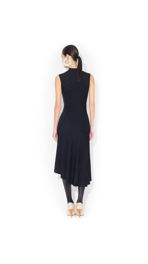 ROBE SCULPTANTE EN LAINE