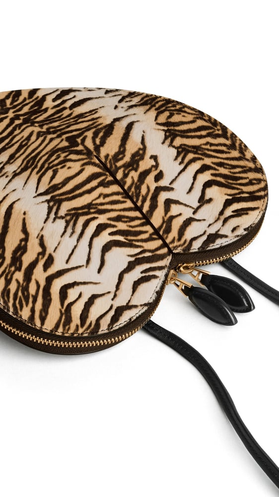 SAC LE COEUR EN CUIR EFFET PONY TIGRE