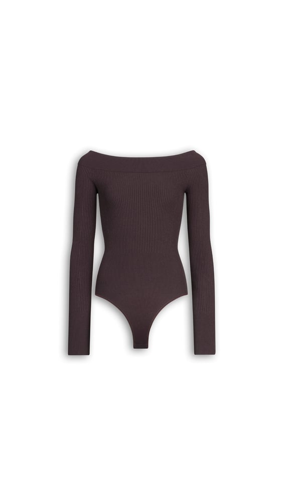 BODY ÉPAULES NUES EN MAILLE CÔTELÉE