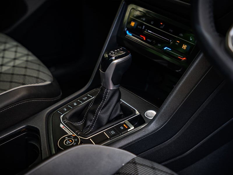 2021 VW Tiguan R-Line TDI 4MOTION OR £20,000