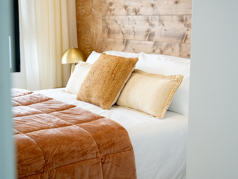 LOW ODDS Spanish Penthouse + £25k Cash Flash Comp!