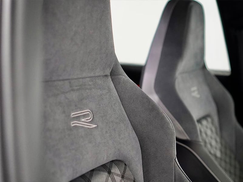 2021 VW GOLF 2.0TDI R-LINE