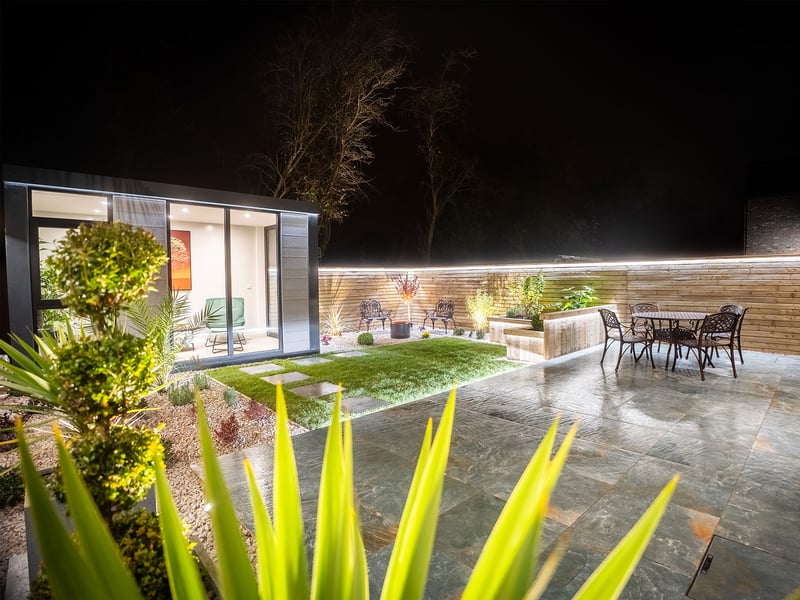 3 Bed Luxury House OR £200,000