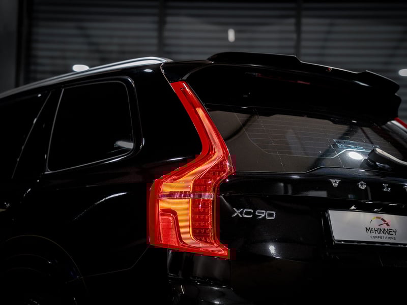 2021 Volvo XC90 Momentum or £25,000
