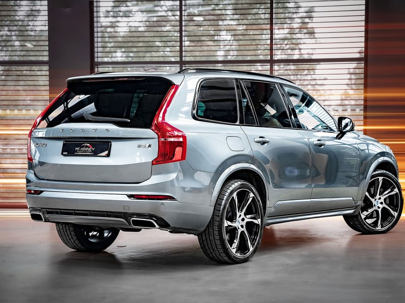 Volvo XC90 R-Design OR £25,000