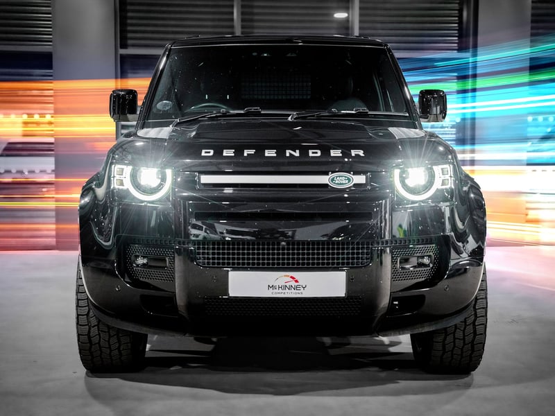 2023 Land Rover Defender OR £40,000
