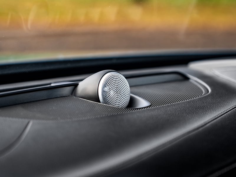 2022 Volvo XC90 R-Design or £30,000