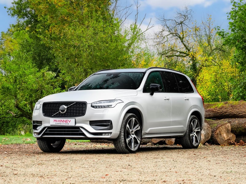 2021 Volvo XC90 B5 R-Design Pro OR £25,000