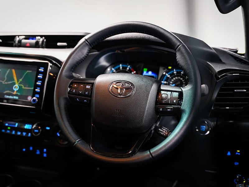 2021 Toyota Hilux Invincible X D4D #12