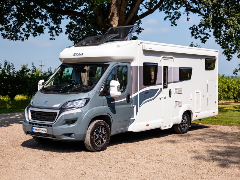 2025 Elddis Signature 194 or €60,000