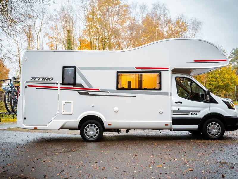 2022 Rollerteam Zefiro 675 + 2 E-Bikes OR £45,000