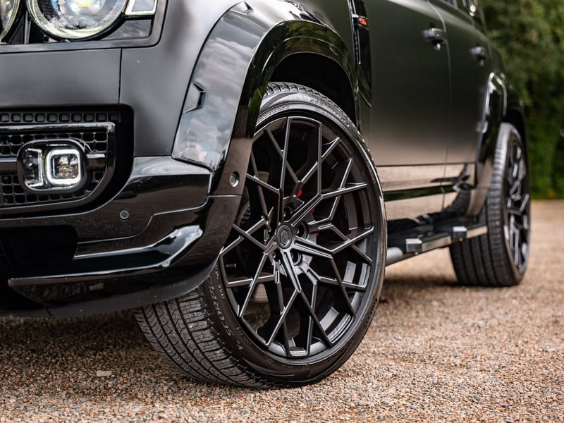 2025 Land Rover Defender 110 D250 or £60,000