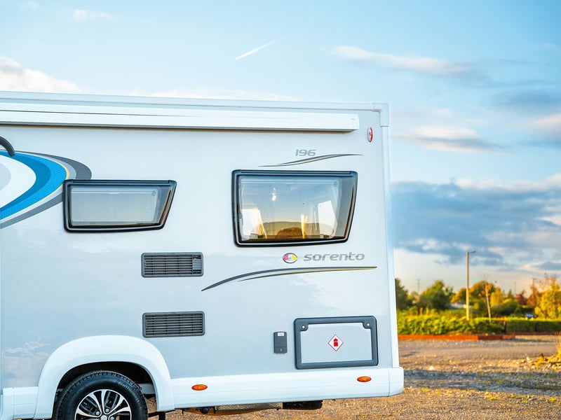 2022 Elddis Sorento 196 or £45,000