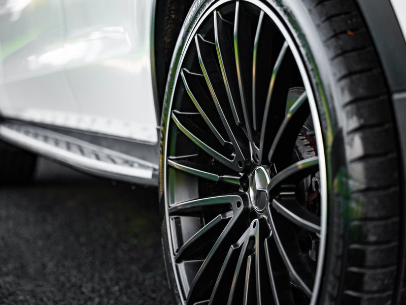 Mercedes GLC 250D OR £15,000