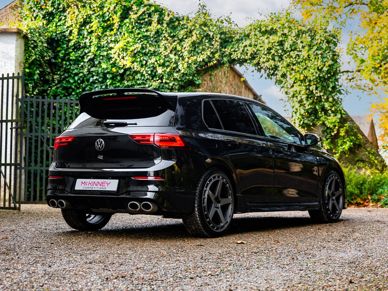 2023 VW Golf R 2.0 TSI OR £20,000