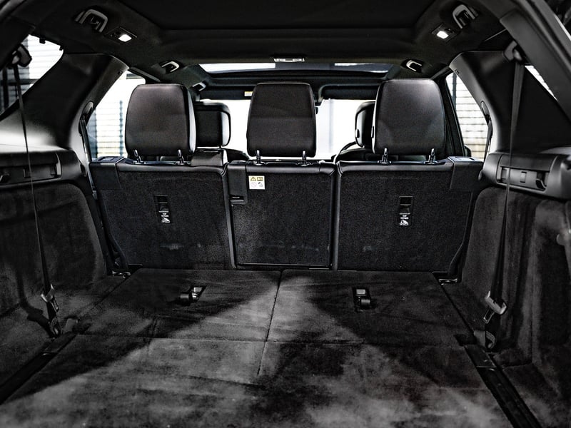 Land Rover Discovery R-Dynamic SE OR £35,000