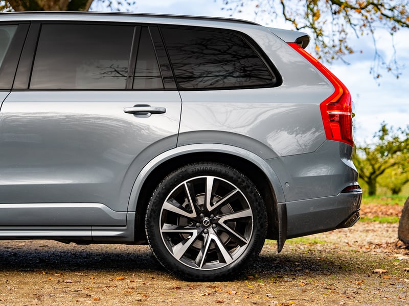Volvo XC90 Ultra Dark or £35,000