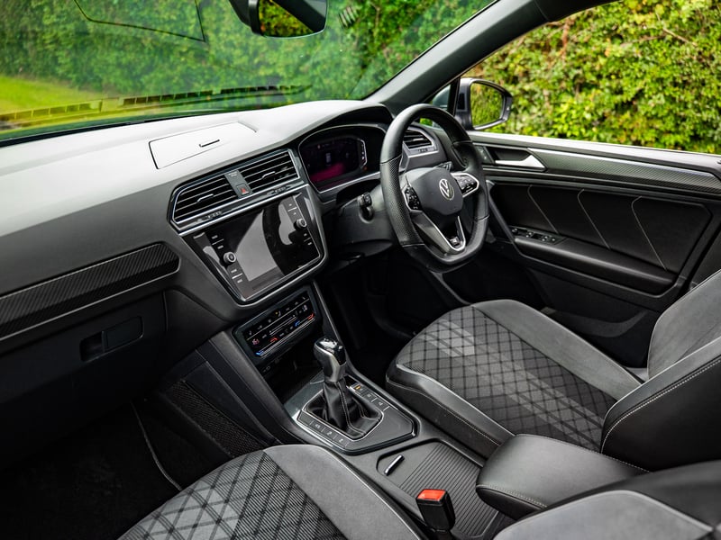 2021 VW Tiguan R-Line OR £20,000