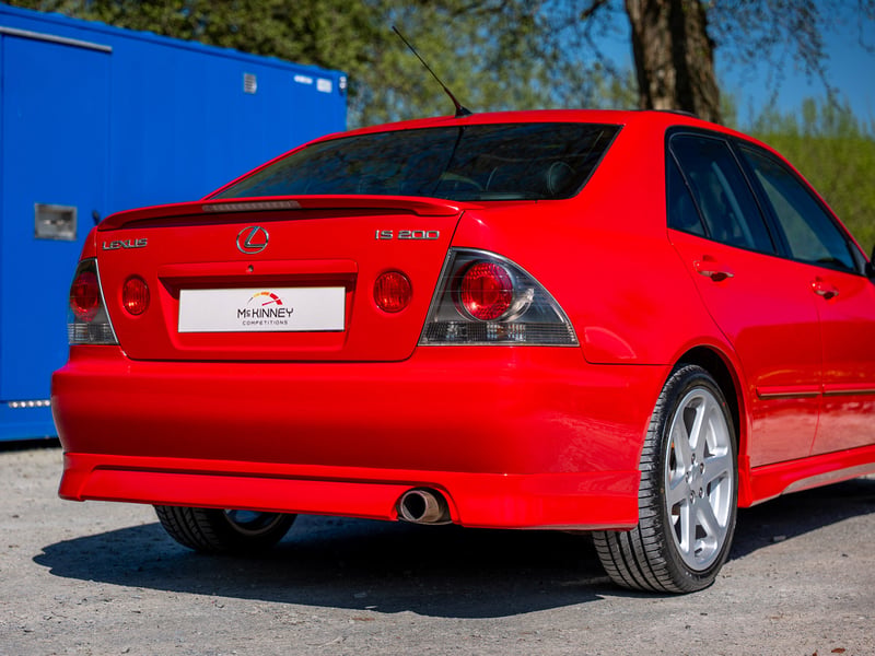 Lexus IS200 or £10,000