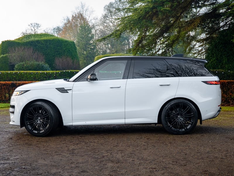 2023 Land Rover R-Rover Sport OR £50,000
