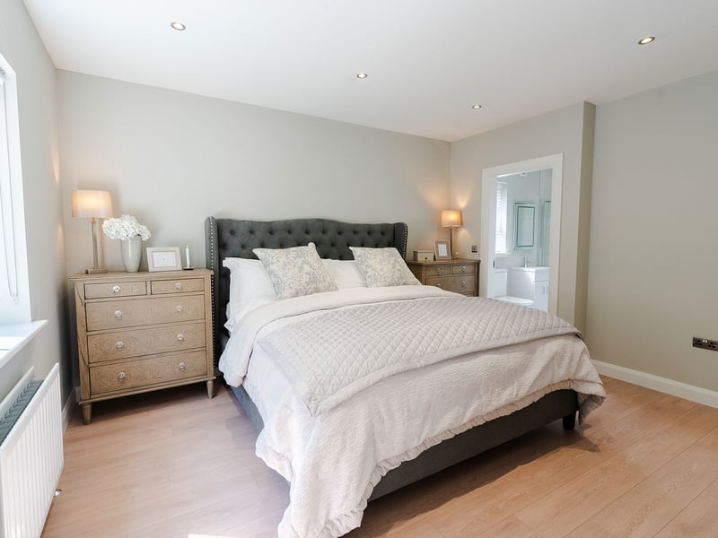 3 Bedroom Luxury Family Home OR £250,000