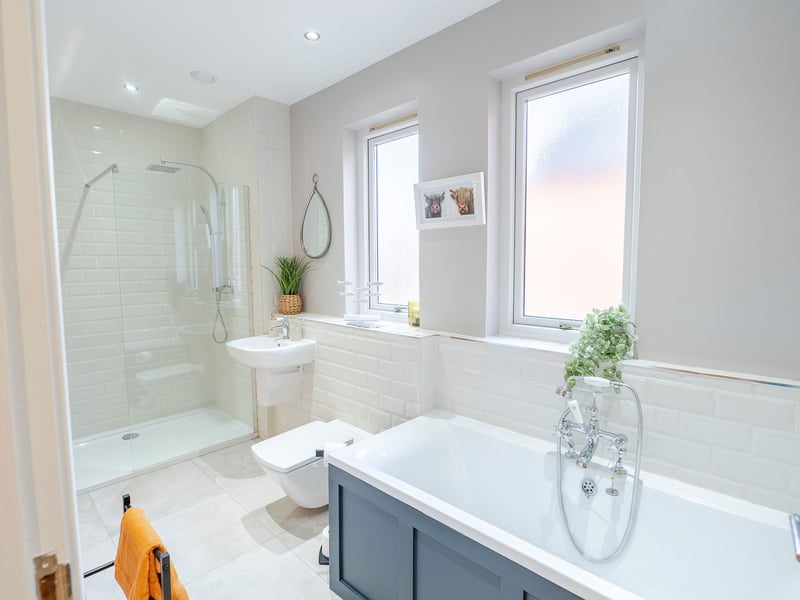 Home And Away Bundle or £700,000 - Beat The Clock!