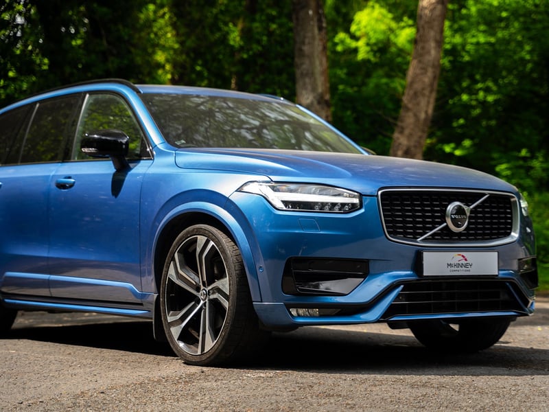 Volvo XC90 B5 R-Design OR £25,000