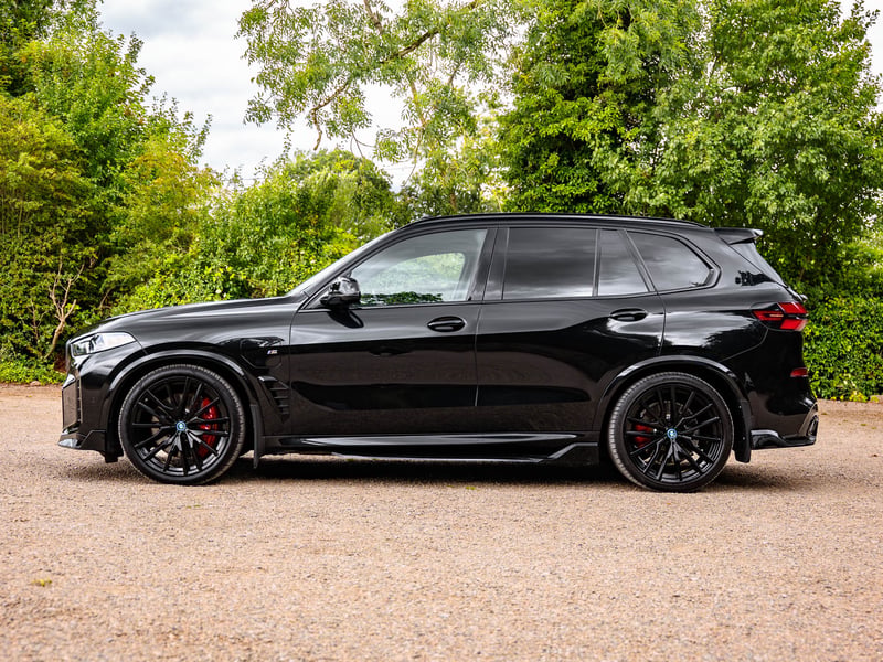 2024 BMW X5 xDrive50e M Sport Pro or £45,000