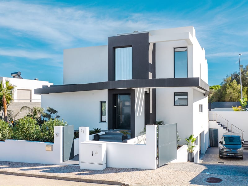 3 Bed Luxury Villa in Albufeira