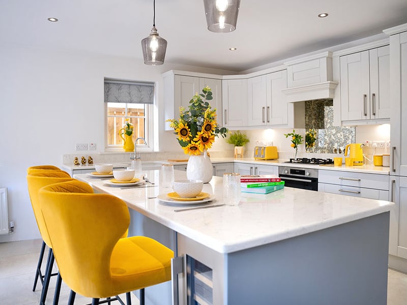 4 Bed Luxury House or Â£200K