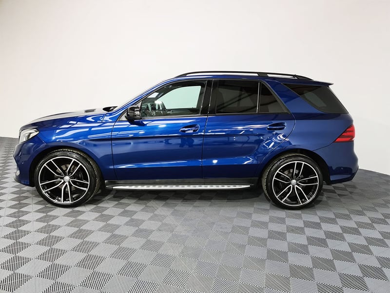 MERCEDES GLE 250 AMG NIGHT EDITION