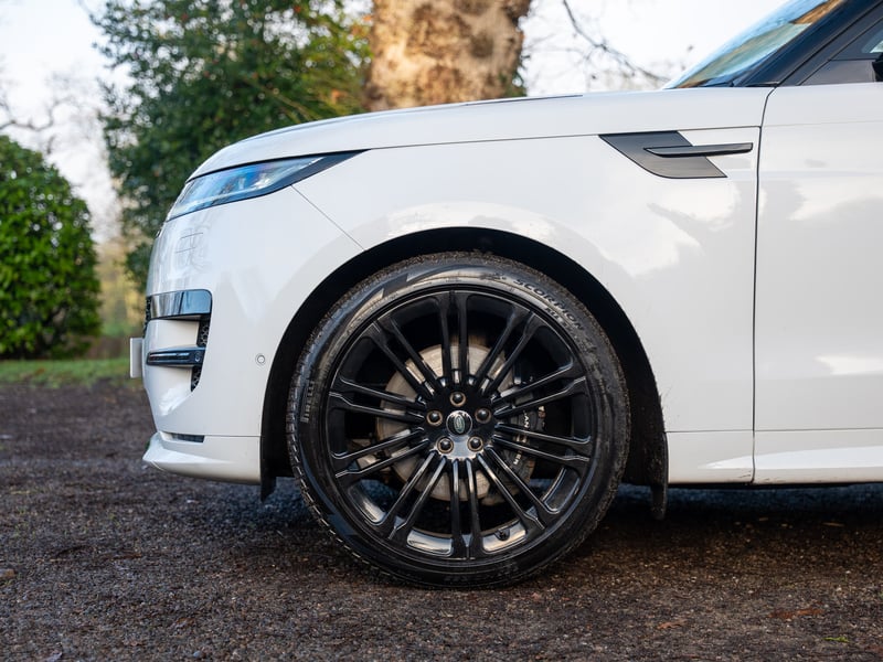 2023 Land Rover R-Rover Sport OR £50,000