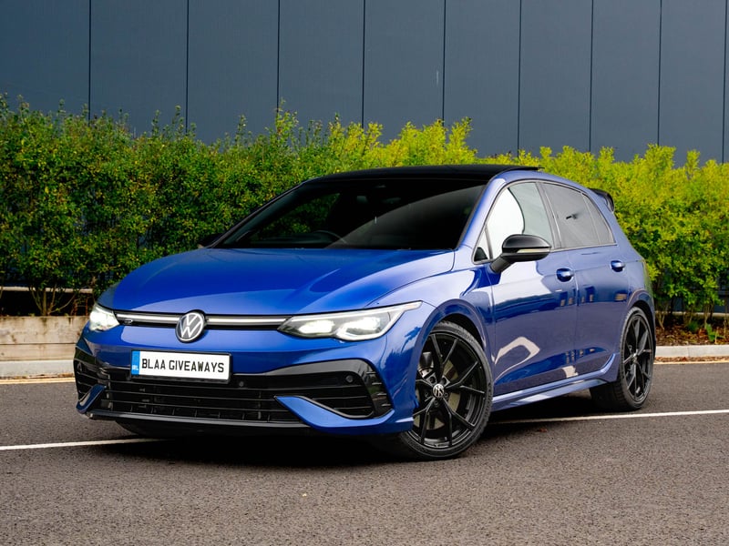 Win 2023 VW Golf R