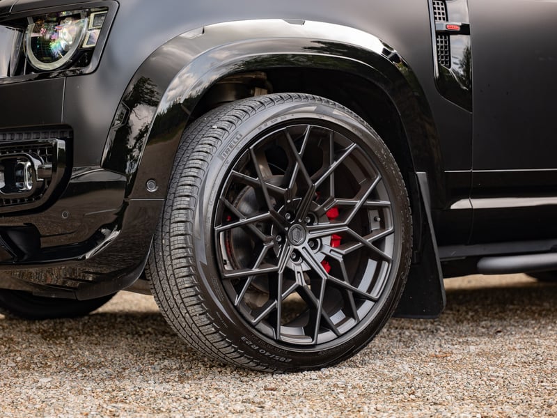 2025 Land Rover Defender 110 D250 or £60,000