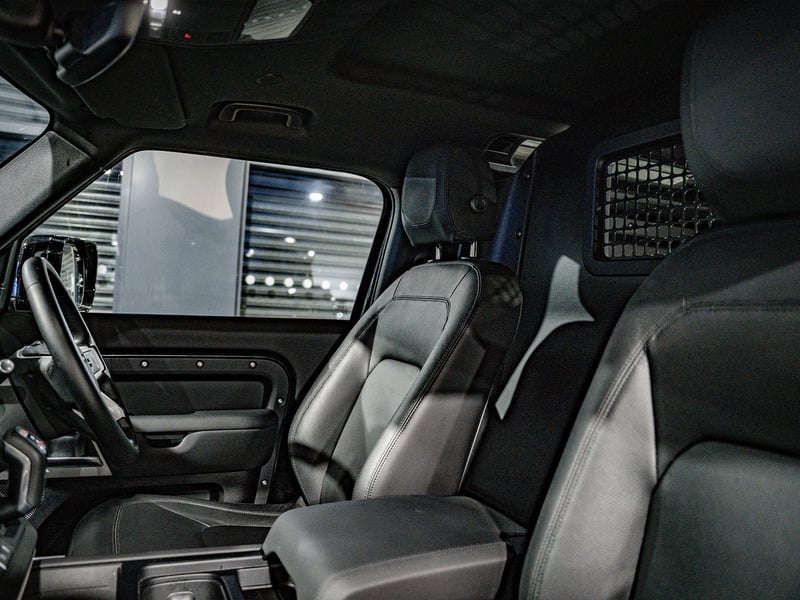 2023 Land Rover Defender OR £40,000