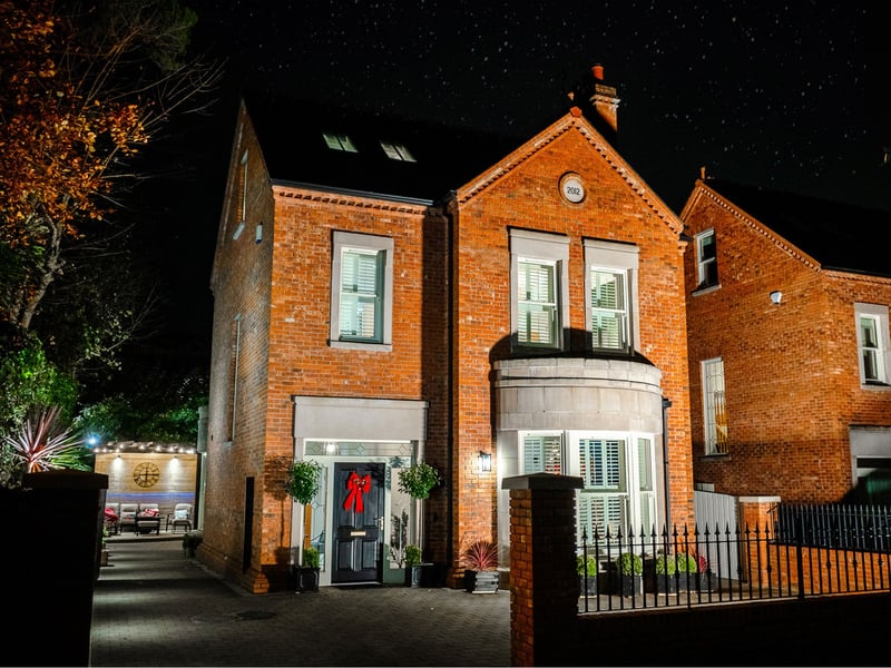 5 Bed House in Malone Rd Belfast OR £500,000