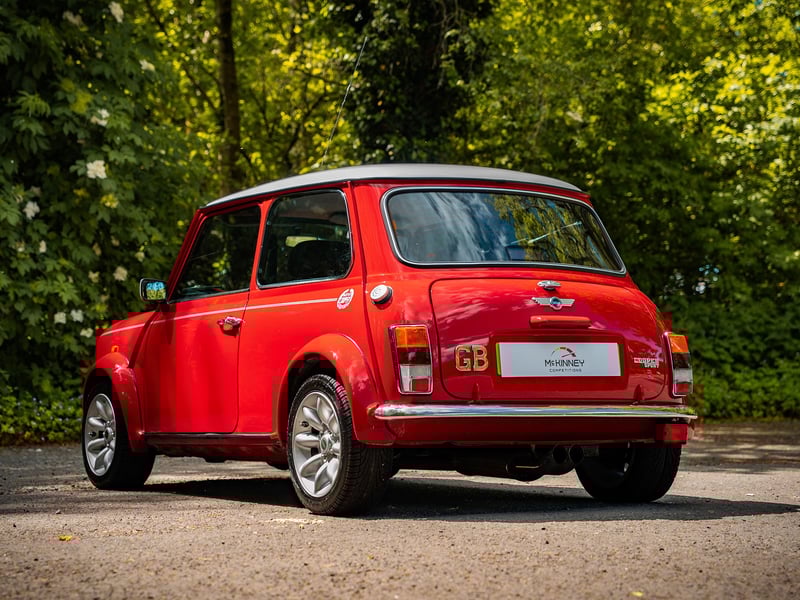 2001 Mini Cooper Sport or £15,000