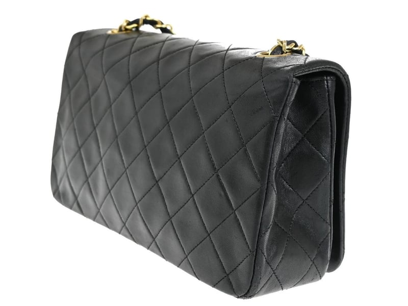 Win This Vintage Chanel Handbag Worth £5,000