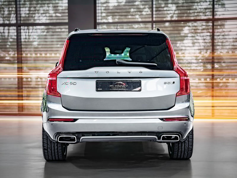 Volvo XC90 R-Design OR £25,000