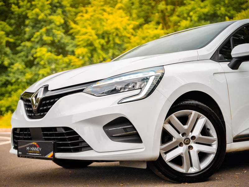 2021 Renault Clio + £1000 towards Insurance
