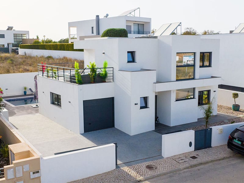 4 Bed Villa in Portugal or Â£500K 