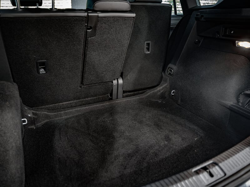 VW Tiguan R-Line 1.5 TSI OR £20,000